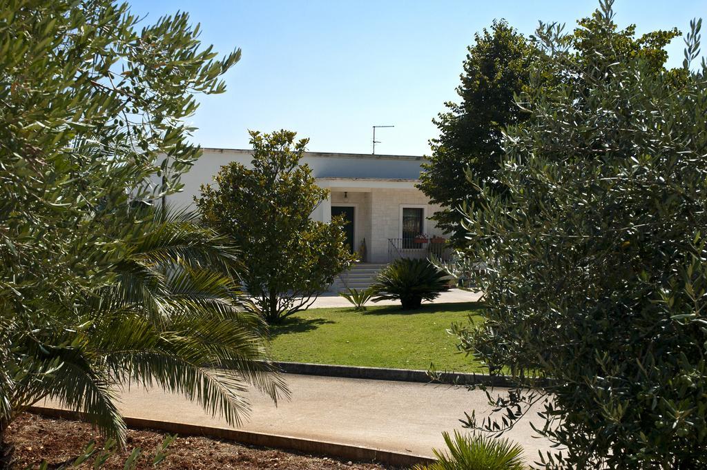La Volpina Bed & Breakfast Martina Franca Bagian luar foto