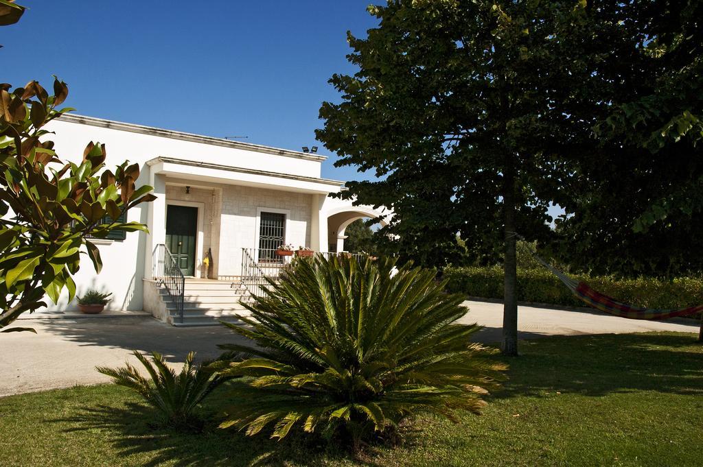 La Volpina Bed & Breakfast Martina Franca Bagian luar foto